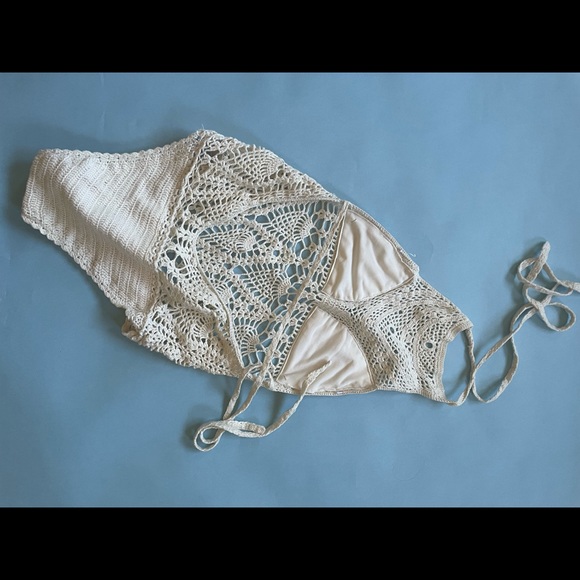 DONATED TO THRIFT STORE Lisa Marie Crochet one piece swimsuit - Picture 4 of 6